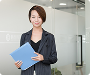 中國(guó)人如何在美國(guó)開設(shè)銀行賬戶：步驟、要求和注意事項(xiàng)
